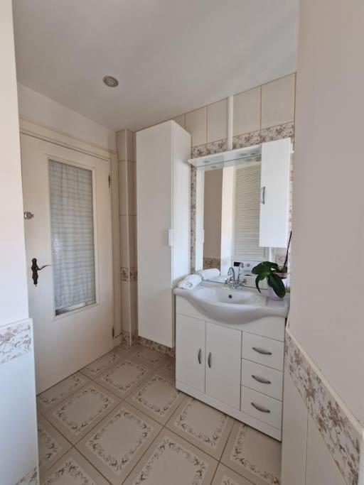 Beautiful Aparment Next To The Border 4 Room Saint-Louis  Εξωτερικό φωτογραφία